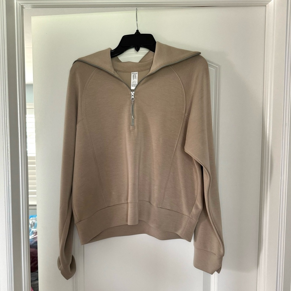 Spanx Air Essentials Half Zip size M